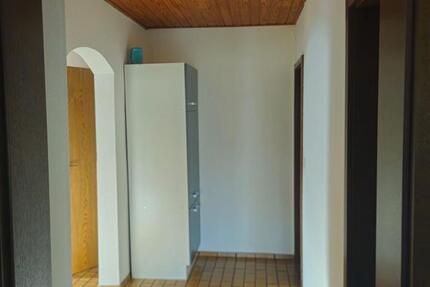 Dachgeschosswohnung zu vermieten ca.68 m2 2 zimmer