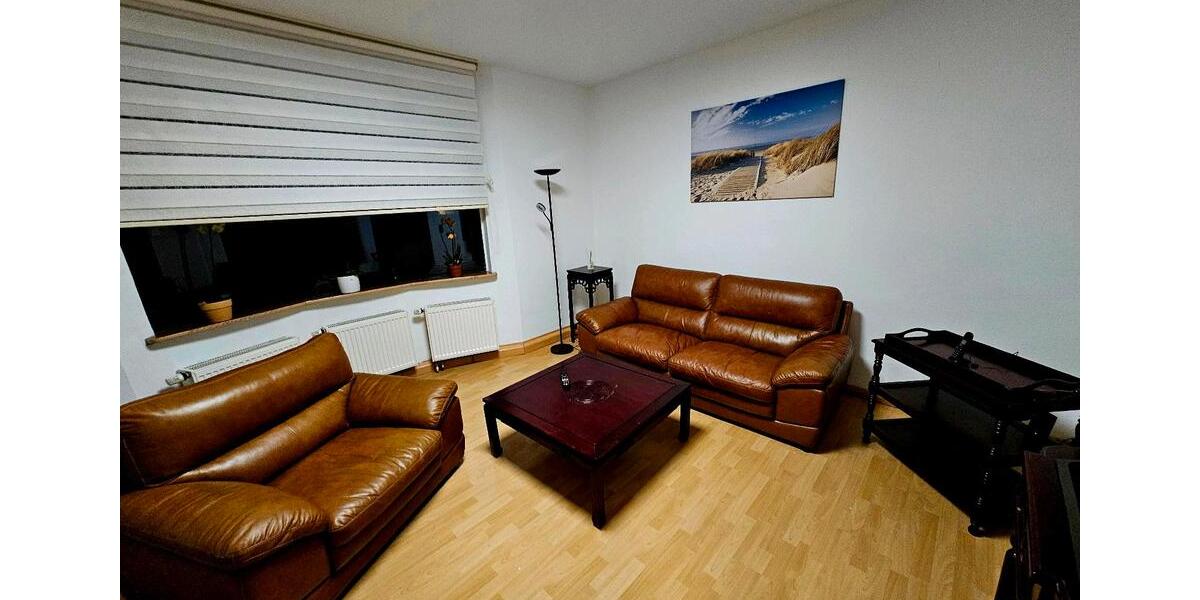Etagenwohnung Duisburg Rheinhausen - 1 Zimmer, 82 m&sup2;, 700&euro; | Angebot:24272978