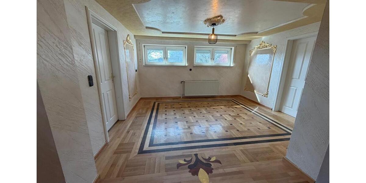 Etagenwohnung Eckental - 3 Zimmer, 100 m&sup2;, 1.450&euro; | Angebot:25870731