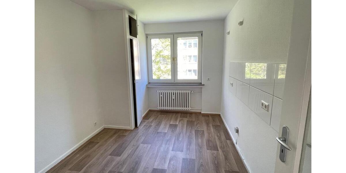 Etagenwohnung Hildesheim Bockfeld - 3 Zimmer, 70 m&sup2;, 670&euro; | Angebot:26073365