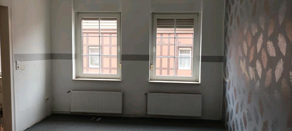 Erdgeschoßwohnung Stendal - 3 Zimmer, 82 m&sup2;, 670&euro; | Angebot:25942642