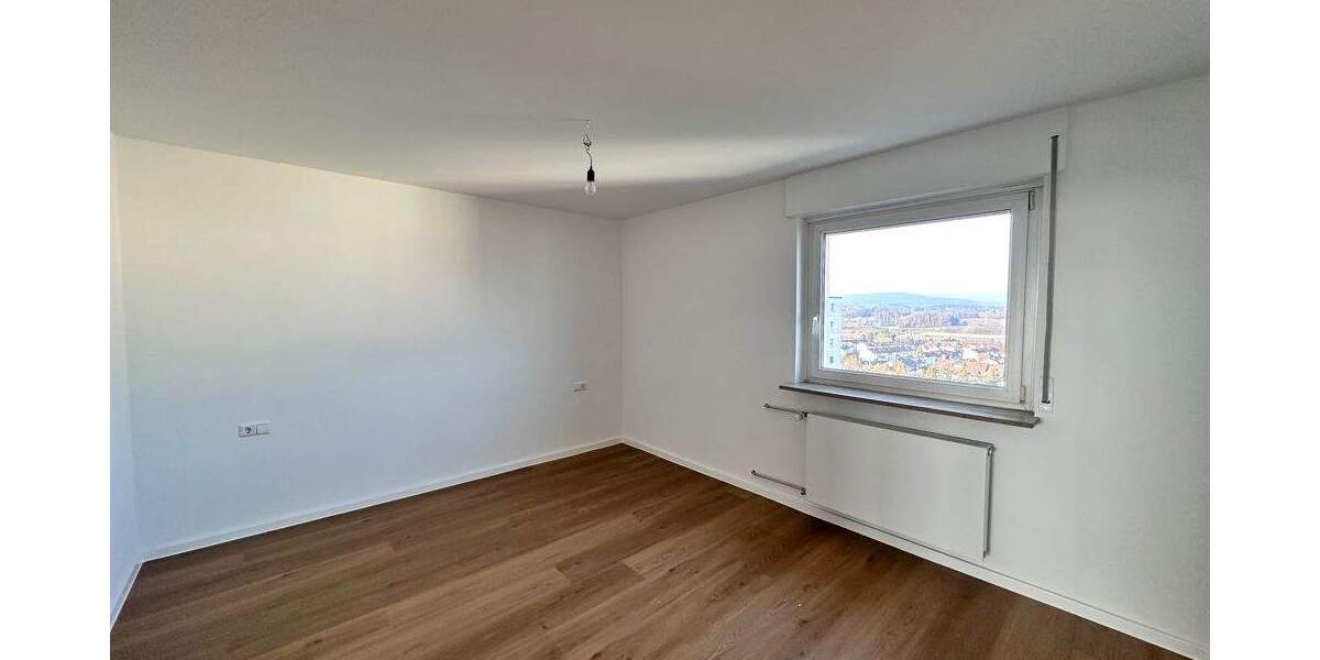Etagenwohnung Friedrichshafen - 4 Zimmer, 106 m&sup2;, 1.420&euro; | Angebot:24155892