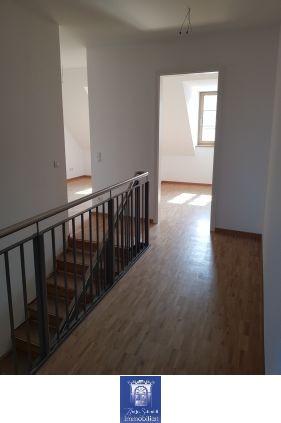 Dachgeschoßwohnung Dresden - 4.5 Zimmer, 157 m&sup2;, 2.716&euro; | Angebot:26201546