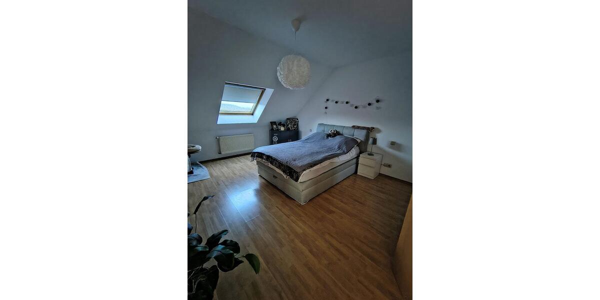 Dachgeschoßwohnung Idar-Oberstein Oberstein - 4 Zimmer, 82 m&sup2;, 575&euro; | Angebot:24881333