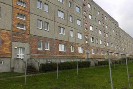 Wohnung Wolgast - 2 Zimmer, 49 m&sup2;, 176&euro; | Angebot:26755148