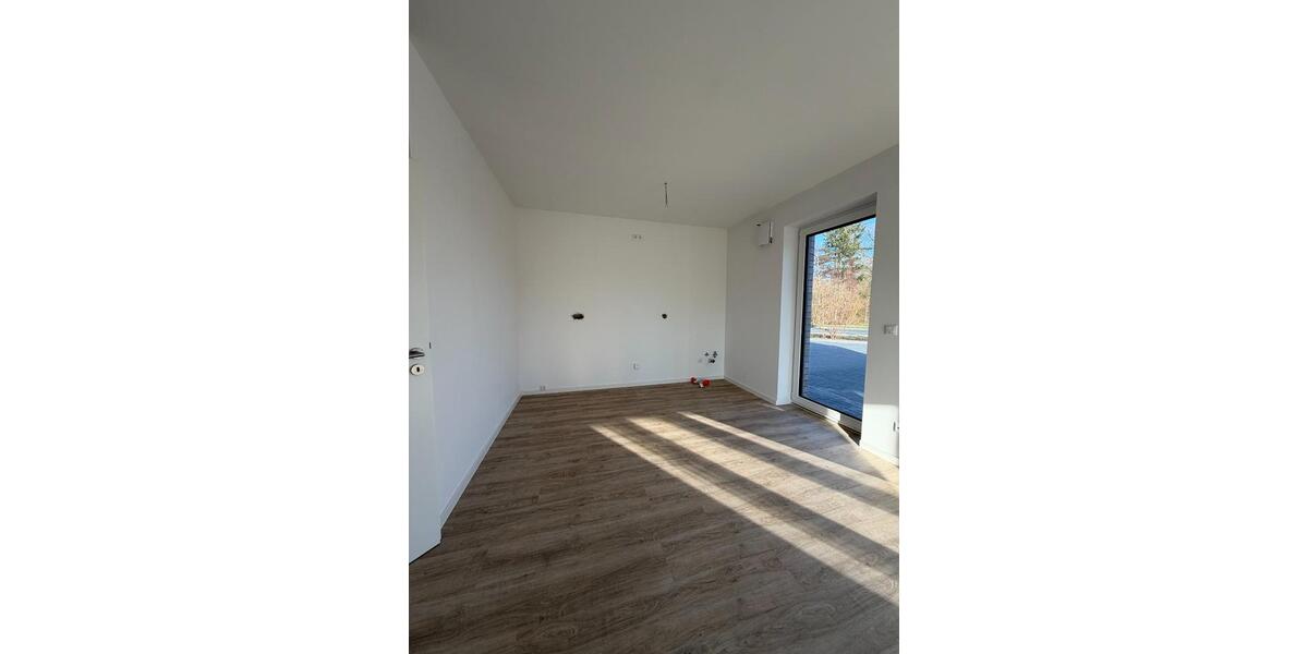 Erdgeschoßwohnung Jade - 3 Zimmer, 78 m&sup2;, 936&euro; | Angebot:24587664