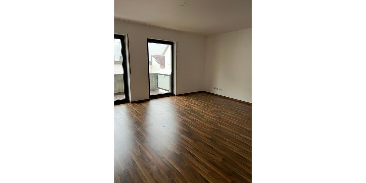 Etagenwohnung Bad Kreuznach Bad Münster am Stein-Ebernburg - 4 Zimmer, 111 m&sup2;, 785&euro; | Angebot:26285923