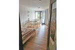 Helles und ruhiges Apartment mit Balkon im Zentrum