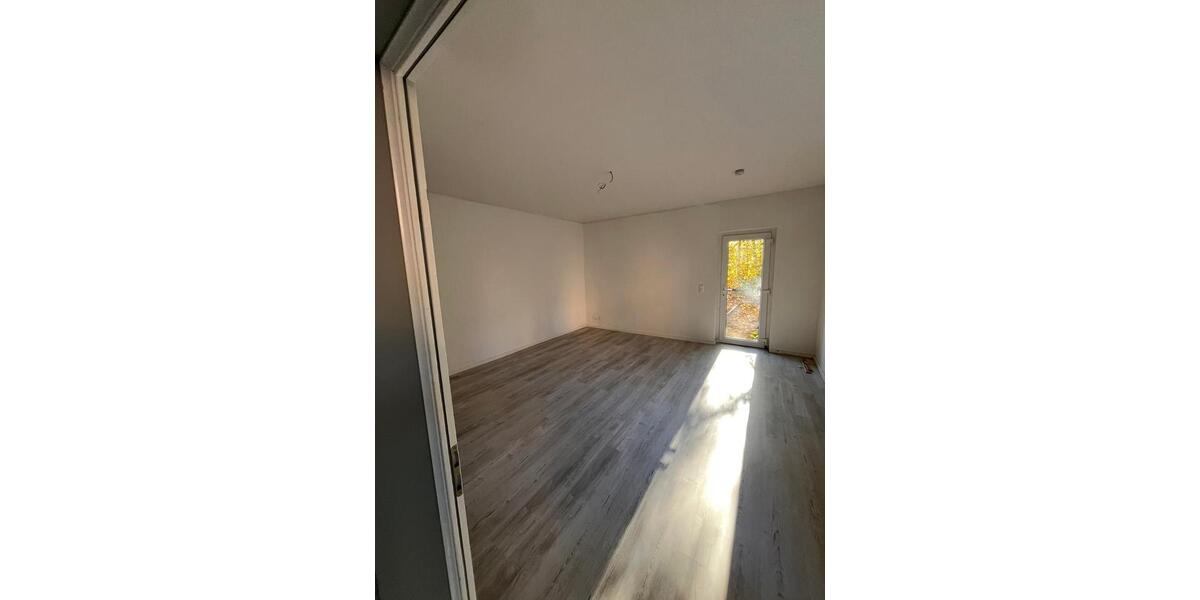 Doppelhaushälfte Torgau - 4 Zimmer, 130 m&sup2;, 1.015&euro; | Angebot:23598489