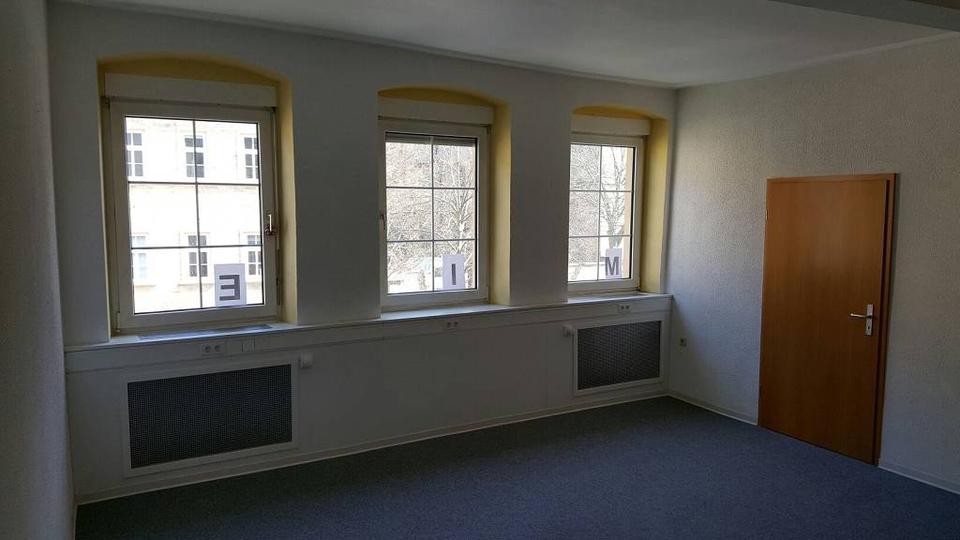 Etagenwohnung Bad Sobernheim - 8 Zimmer, 223 m&sup2;, 2.000&euro; | Angebot:26019674