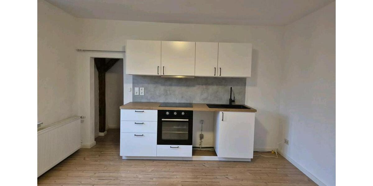 4 Zimmer, EBK, Balkon, 75m2 4 zimmer