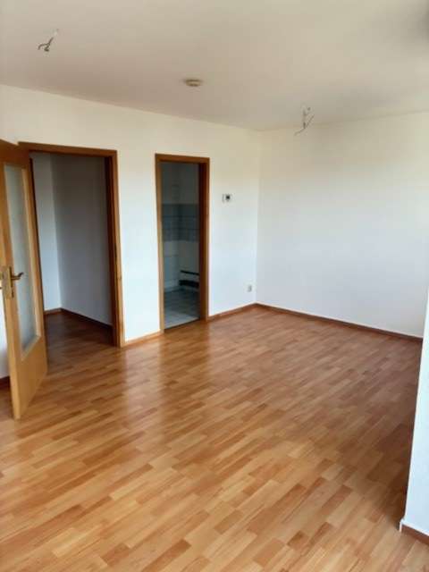 Wohnung zum Mieten in Halle 355 € 33.18 m²