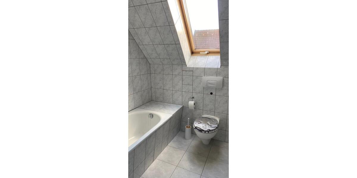 Dachgeschoßwohnung Meiningen - 2 Zimmer, 61 m&sup2;, 460&euro; | Angebot:25853582