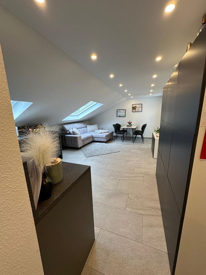 Attraktive zwei Zimmerwohnung mit EBK