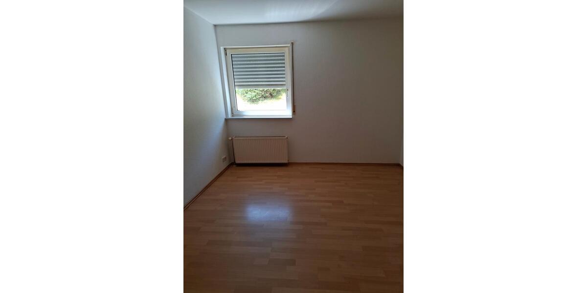 Etagenwohnung Bexbach - 3 Zimmer, 70 m&sup2;, 590&euro; | Angebot:26447485
