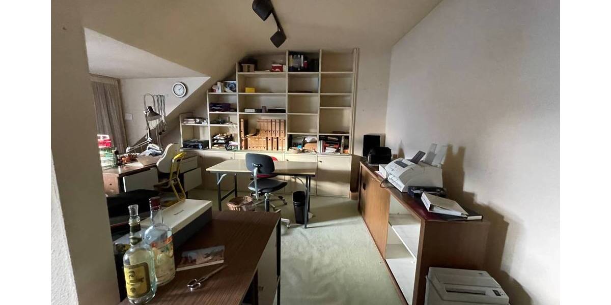 Gewerbeobjekt Düren - 6 Zimmer, 200 m&sup2;, 1.380&euro; | Angebot:25777056