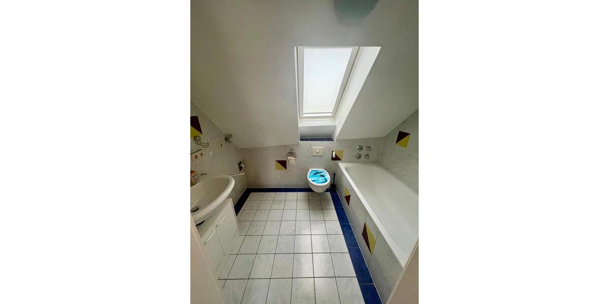 Dachgeschoßwohnung Oettingen in Bayern - 2 Zimmer, 42 m&sup2;, 400&euro; | Angebot:26038508