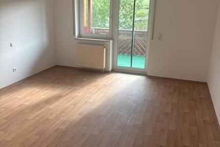 Wohnung Donaueschingen - 3 Zimmer, 100 m&sup2;, 700&euro; | Angebot:26701947