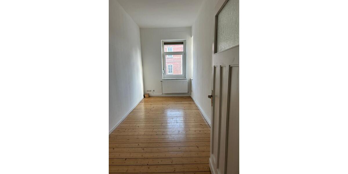 Etagenwohnung Fulda - 4 Zimmer, 100 m&sup2;, 890&euro; | Angebot:25646017