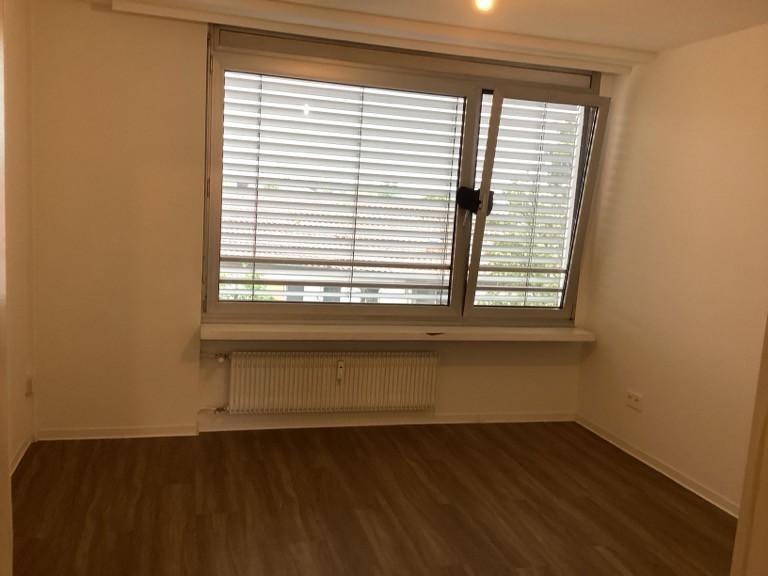 2-Zimmer-Wohnung mit Balkon in der begehrten Galatea-Anlage in Wiesbaden zimmer