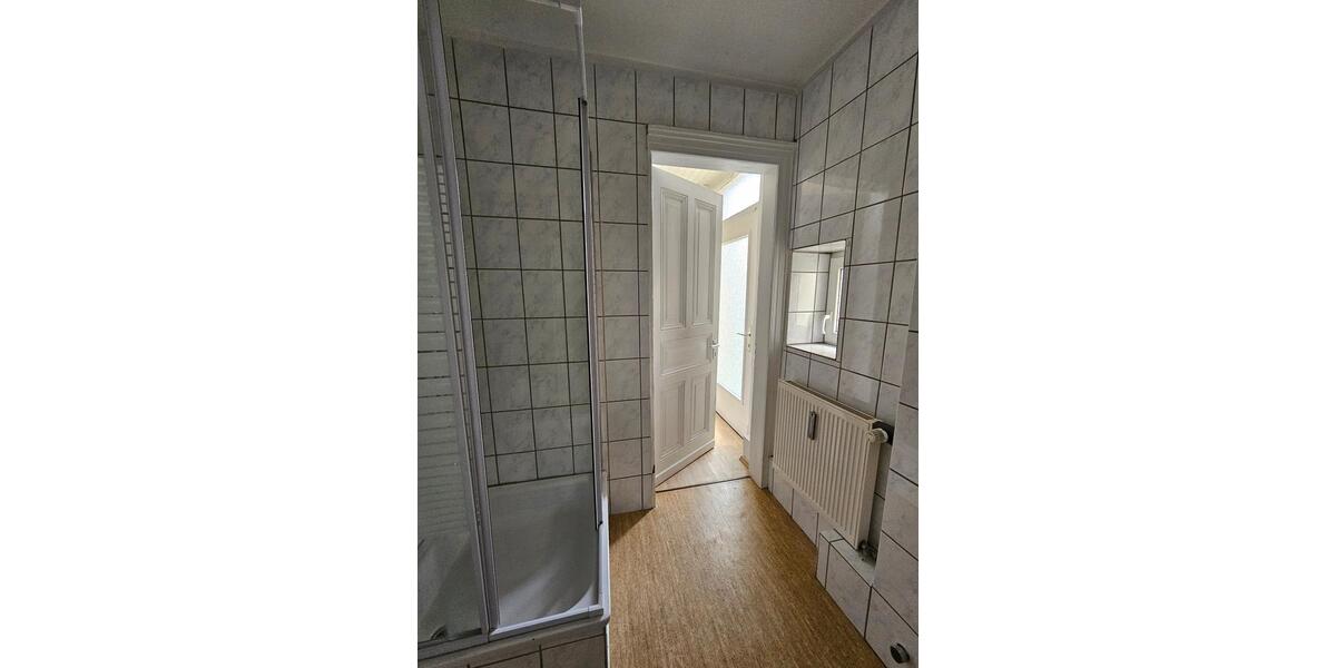 Erdgeschoßwohnung Bad Driburg - 2 Zimmer, 62 m&sup2;, 400&euro; | Angebot:25967552