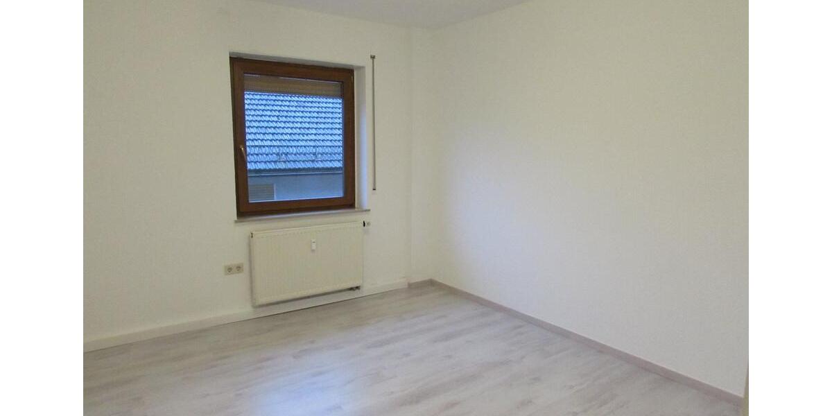 Etagenwohnung Kronach - 3 Zimmer, 85 m&sup2;, 620&euro; | Angebot:25046121