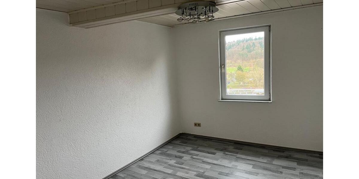 Etagenwohnung Pforzheim Nordstadt - 3 Zimmer, 65 m&sup2;, 750&euro; | Angebot:25639867