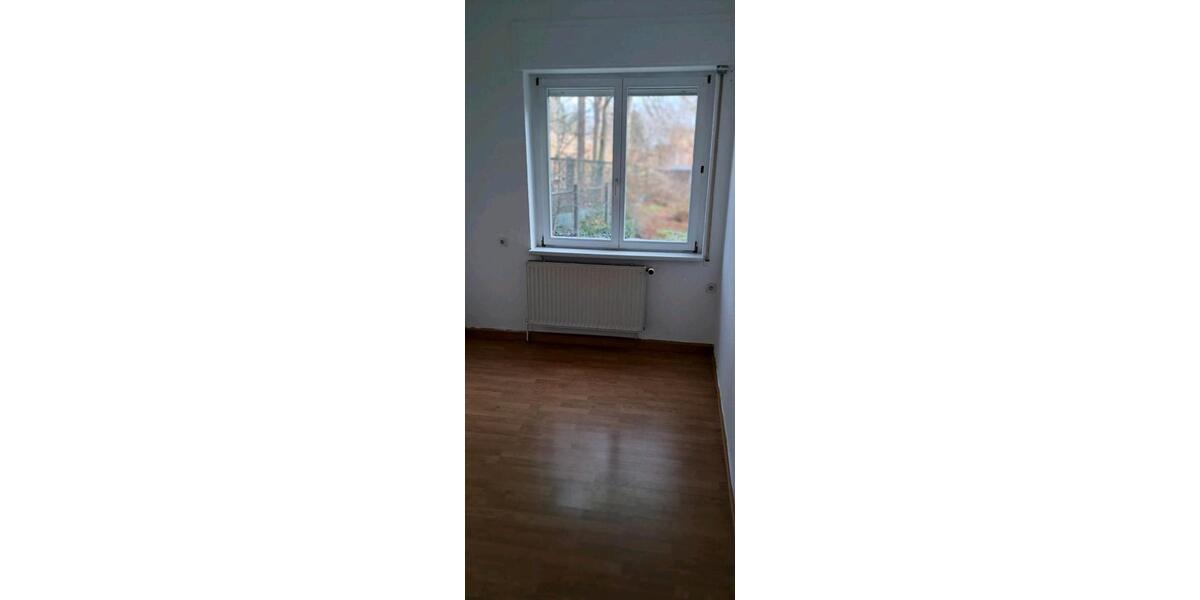 Erdgeschoßwohnung Apolda - 3 Zimmer, 65 m&sup2;, 750&euro; | Angebot:25641756