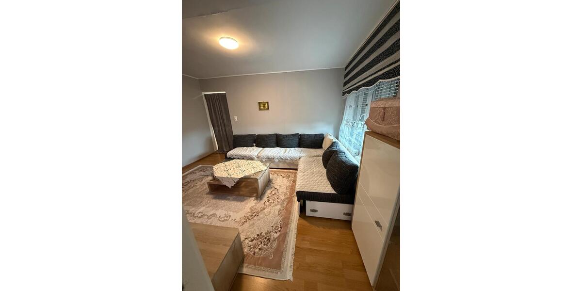 Etagenwohnung Grevenbroich Neuenhausen - 3 Zimmer, 65 m&sup2;, 800&euro; | Angebot:26618840