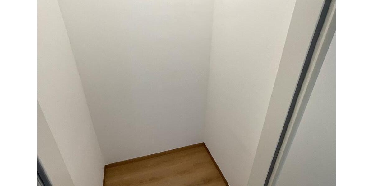 Etagenwohnung Nürnberg Gibitzenhof - 4 Zimmer, 97 m&sup2;, 1.565&euro; | Angebot:25705648