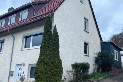 Haus Delligsen - 7 Zimmer, 195 m&sup2;, 1.050&euro; | Angebot:26225566