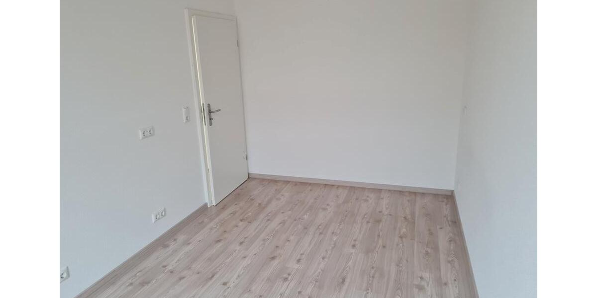 Etagenwohnung Tangermünde - 2 Zimmer, 72 m&sup2;, 620&euro; | Angebot:26049091