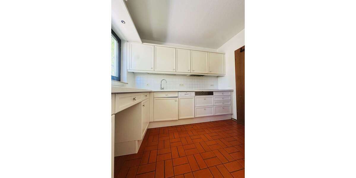 Etagenwohnung Heilbronn Kernstadt - 3.5 Zimmer, 110 m&sup2;, 1.430&euro; | Angebot:26982185