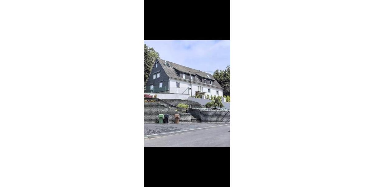 Dachgeschoßwohnung Gummersbach Berstig Süd - 3 Zimmer, 90 m&sup2;, 680&euro; | Angebot:26650118