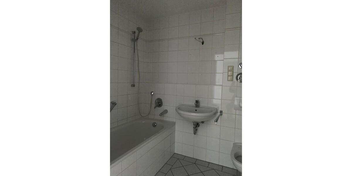 Etagenwohnung Erfurt Johannesplatz - 2 Zimmer, 69 m&sup2;, 656&euro; | Angebot:25802042