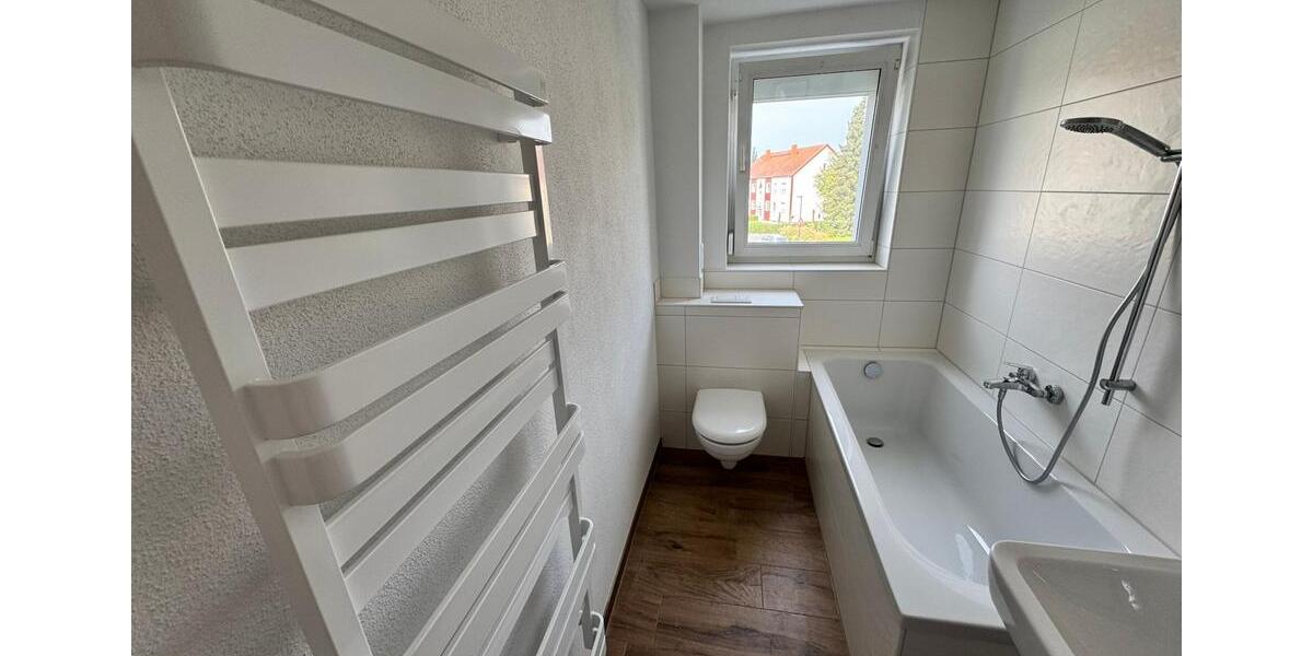 Etagenwohnung Görlitz Biesnitz - 3 Zimmer, 68 m&sup2;, 410&euro; | Angebot:26490346