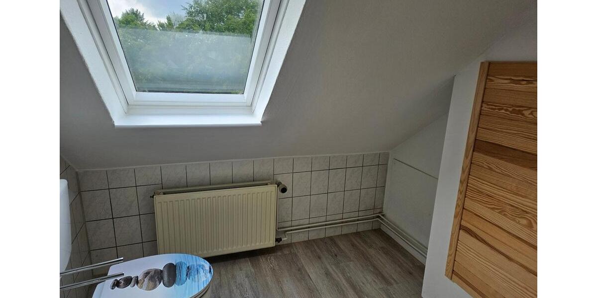 Dachgeschoßwohnung Büdelsdorf - 1 Zimmer, 40 m&sup2;, 340&euro; | Angebot:26234809