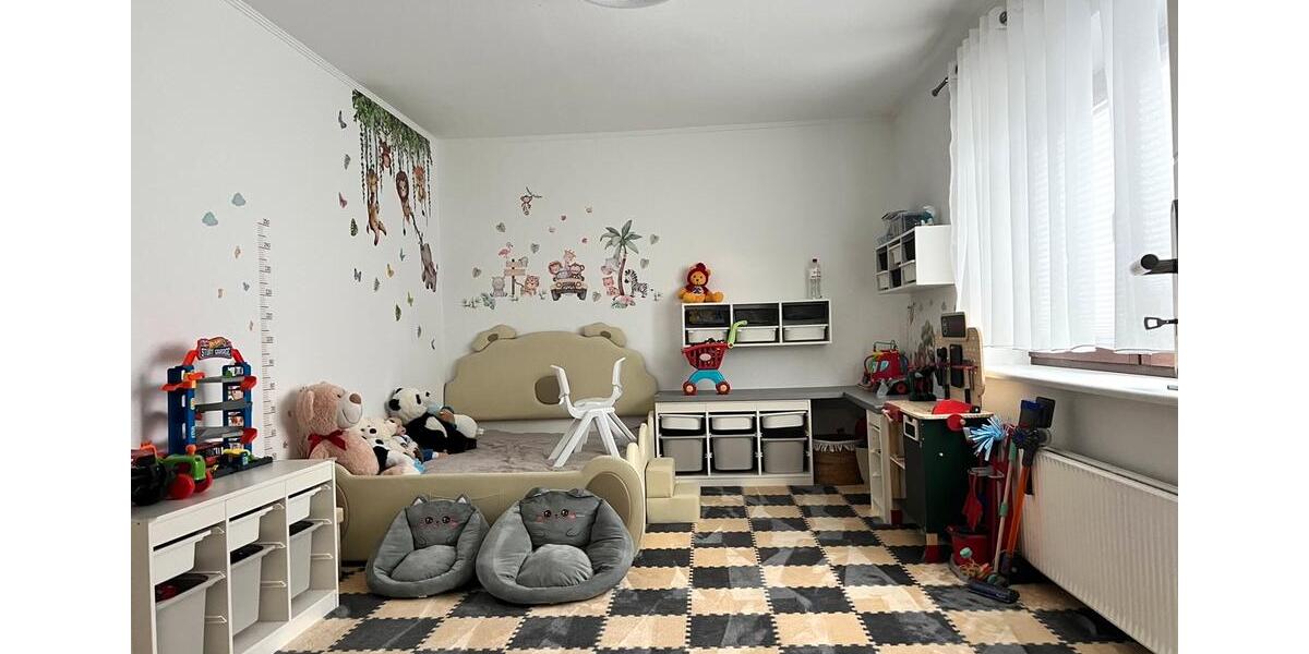 Bungalow Quickborn - 5 Zimmer, 185 m&sup2;, 1.750&euro; | Angebot:26037278