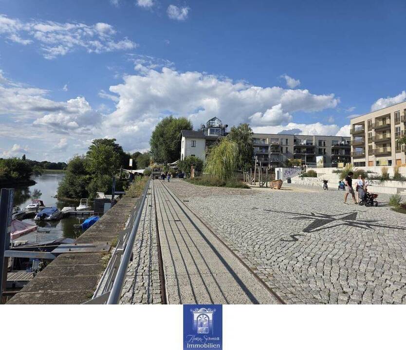 Hafencity Dresden! Traumhafte Wohnung mit zwei großen Balkonen, Lift und vieles mehr