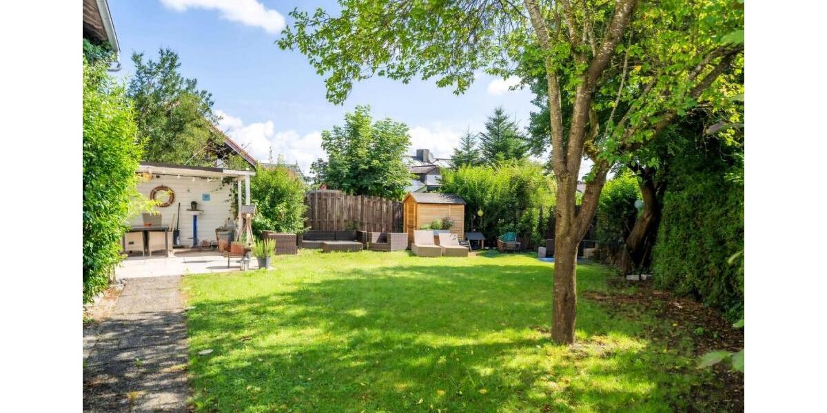 Erdgeschoßwohnung Andechs - 6 Zimmer, 260 m&sup2;, 2.000&euro; | Angebot:26588405