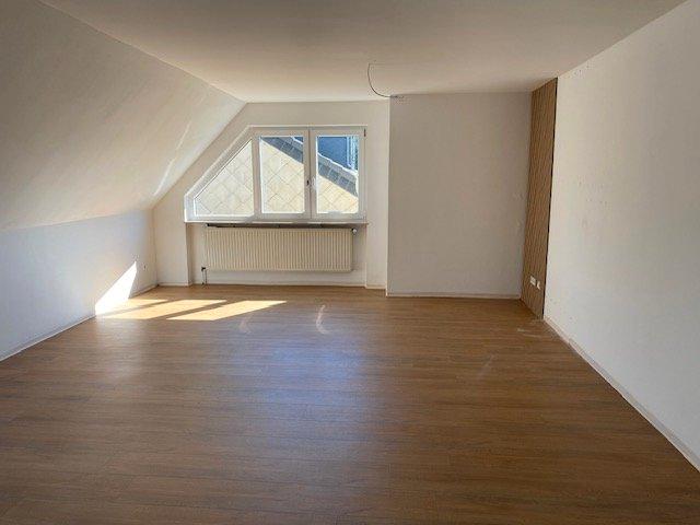 Etagenwohnung Bexbach - 4 Zimmer, 130 m&sup2;, 850&euro; | Angebot:26201227