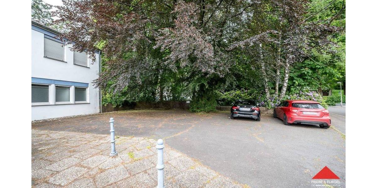 Büro Praxis mit Kfz-Stellplätzen in ruhiger Lage von Meinerzhagen - Gewerbeobjekt Meinerzhagen | Angebot:26931435