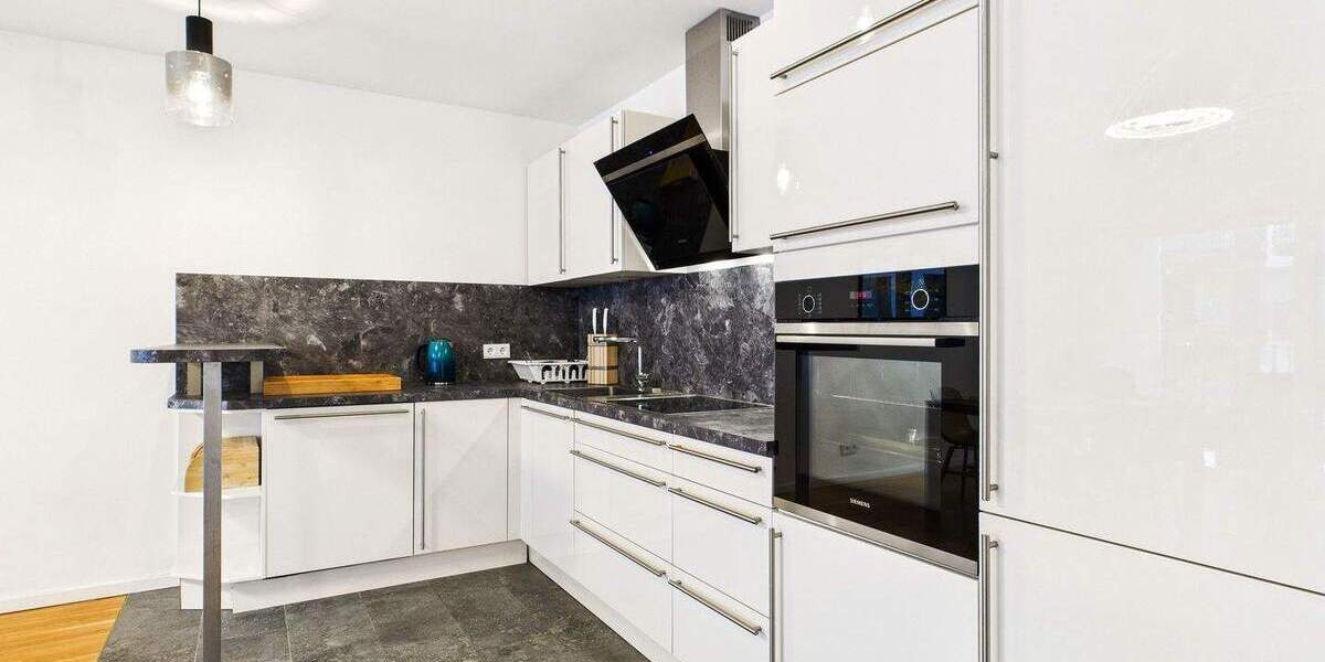 Etagenwohnung Stuttgart Feuerbach - 3 Zimmer, 104 m&sup2;, 2.240&euro; | Angebot:23866729