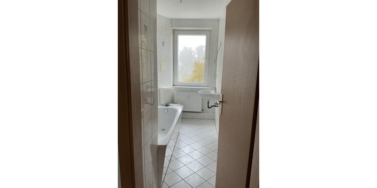 Etagenwohnung Aschersleben - 3 Zimmer, 68 m&sup2;, 365&euro; | Angebot:26425427