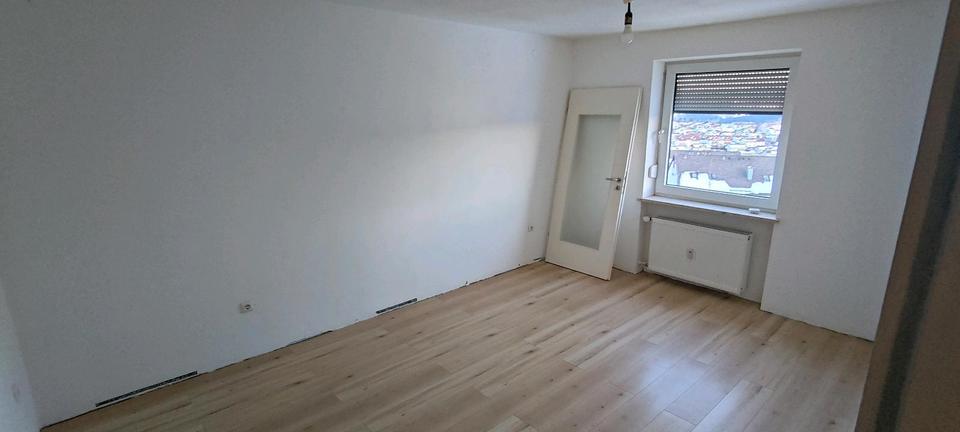 Etagenwohnung Regen - 4 Zimmer, 90 m&sup2;, 900&euro; | Angebot:24720105