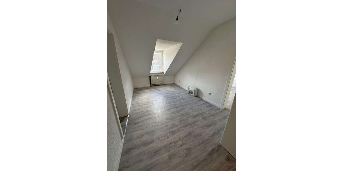 Etagenwohnung Gelsenkirchen Erle - 5 Zimmer, 110 m&sup2;, 1.000&euro; | Angebot:26732147