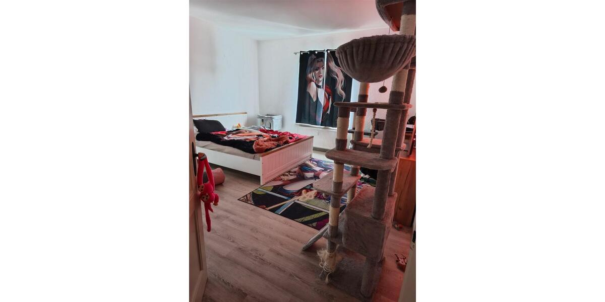 Etagenwohnung Merseburg - 4 Zimmer, 88 m&sup2;, 687&euro; | Angebot:25987109