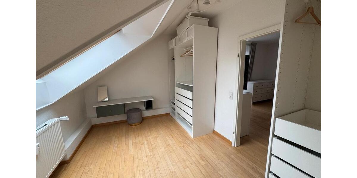 Etagenwohnung Ettlingen - 5 Zimmer, 120 m&sup2;, 1.450&euro; | Angebot:24489516