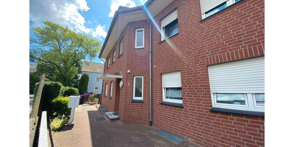 Dachgeschoßwohnung Nienburg (Weser) - 3 Zimmer, 65 m&sup2;, 560&euro; | Angebot:26312451