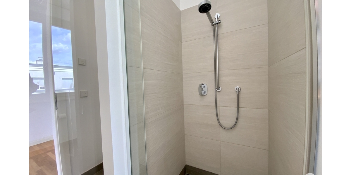 Wohnen in hochwertigem Ambiente mit internationalem Flair. Luxus-Penthouse Heinrich-Heine-Gärten - Einfamilienhaus Düsseldorf Heerdt | Angebot:26748838